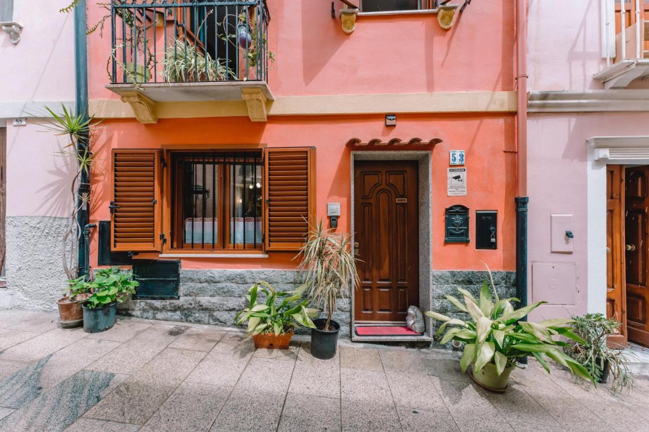 Le Tre Grazie Villa Cagliari Exteriör bild